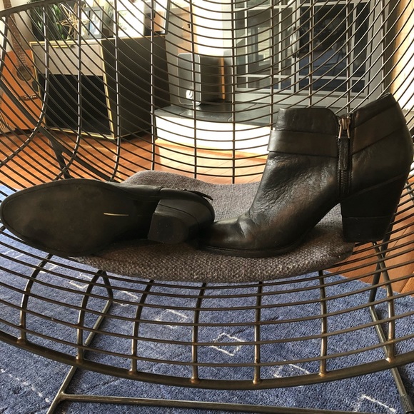 Dolce Vita soft leather ankle boots (fits 7.5-8.5) - Picture 8 of 8